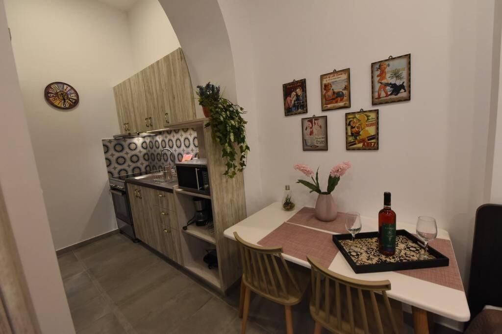 Lolos' House Rhodes City ภายนอก รูปภาพ